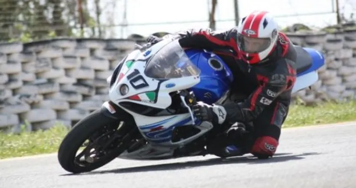 Scatto in Corsa: in piega allo speedway di cellole