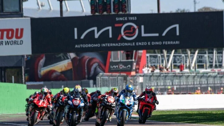 Motoclub Santerno Checco Costa: tre giri in pista a Imola per il centenario