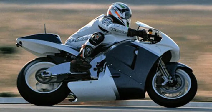 Luca Cadalora prova la BMW MotoGP?