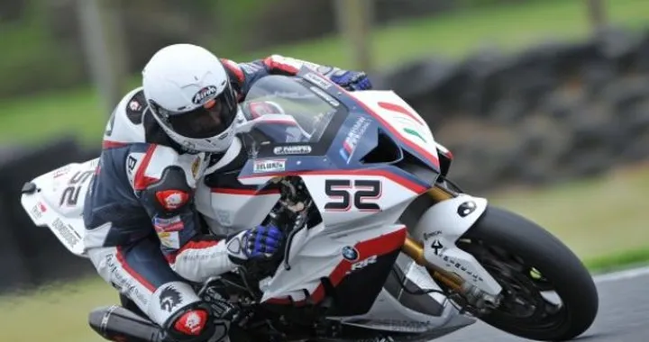 Il BMW Motorrad Italia SBK team al debutto nel Mondiale Superbike 2011