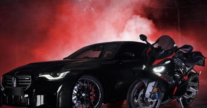 BMW M2 RR e M 1000 RR M2: auto e moto in serie limitata