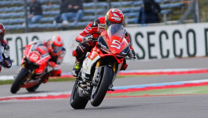 STK1000: Faccani 1° nelle FP1 di Imola