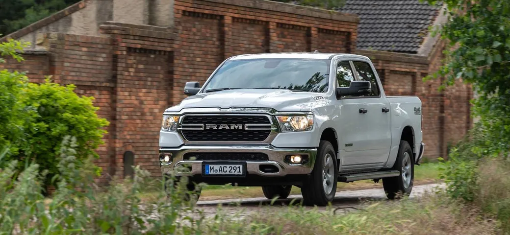 Ram 1500: debutta in Europa il nuovo motore Pentastar V6 eTorque da 3.6 litri [FOTO]