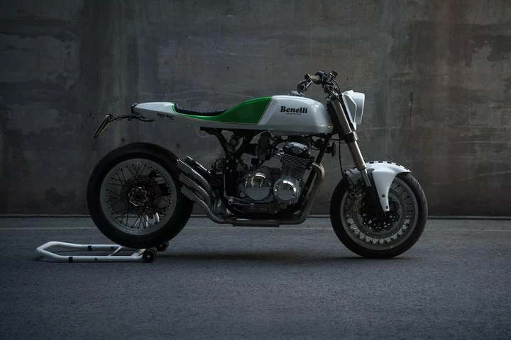 Moto Guzzi 900 Sei Sinfonia