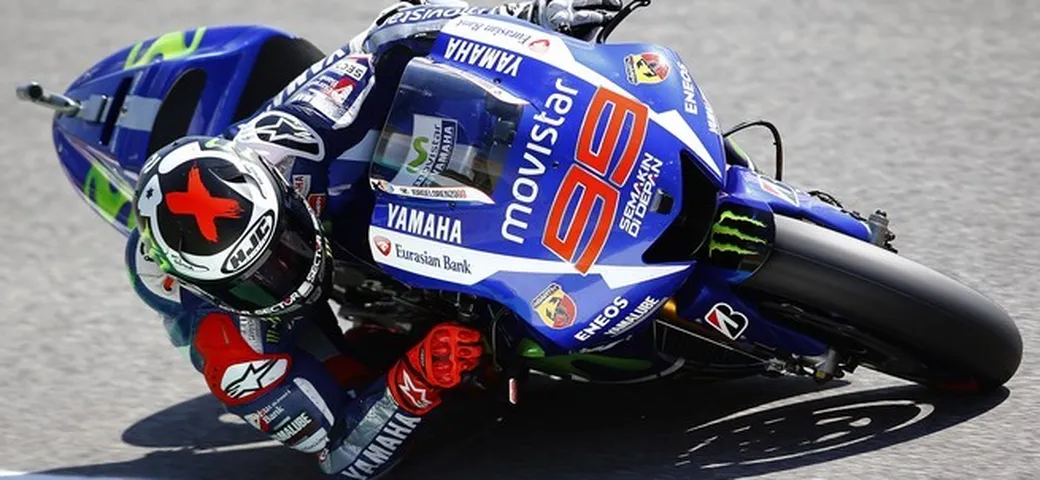 MotoGP Mugello: super Lorenzo, “lepre” imprendibile. Per Iannone e Rossi il boato dei 100 mila. Sfortunato Dovizioso. Marquez ko