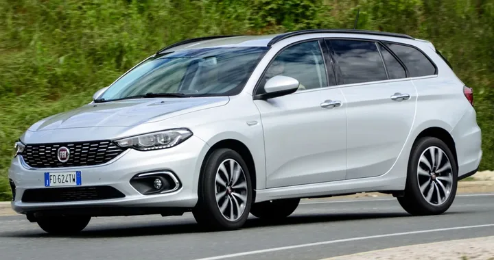 Fiat Tipo Station Wagon: primo contatto su strada
