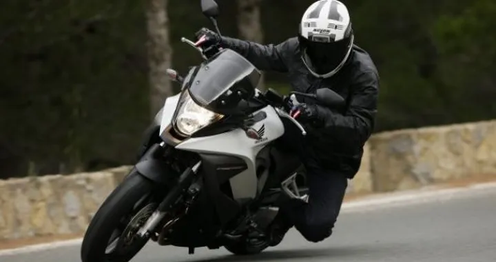 TEST: Faccia a Faccia con la Honda Crossrunner