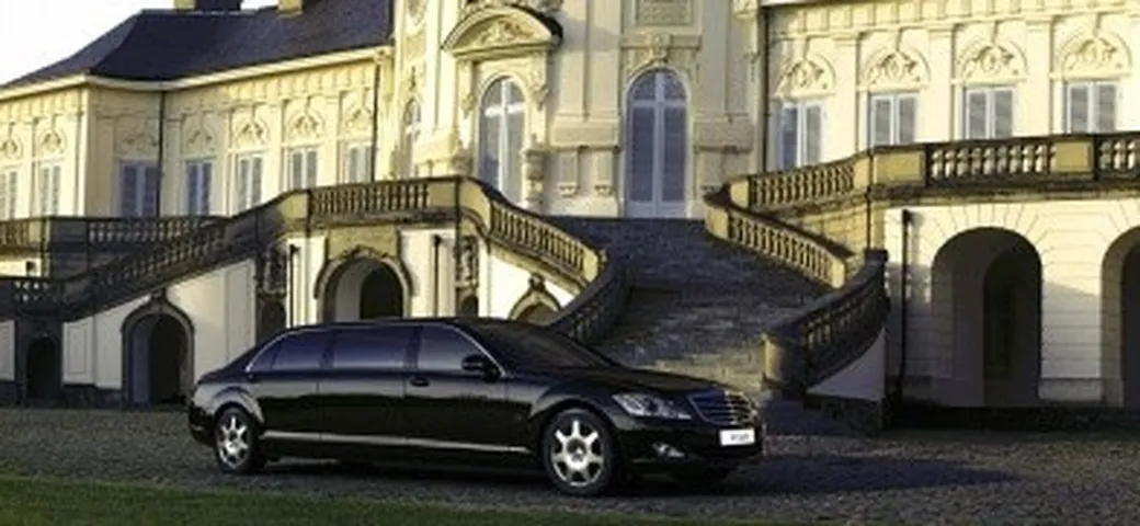 Mercedes-Benz S600 Guard Pullman