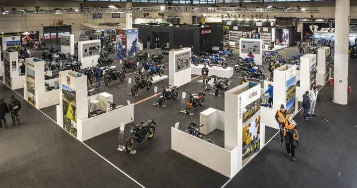 Tracer 7 e TMAX 25th Anniversary: il cuore di Yamaha batte a Verona