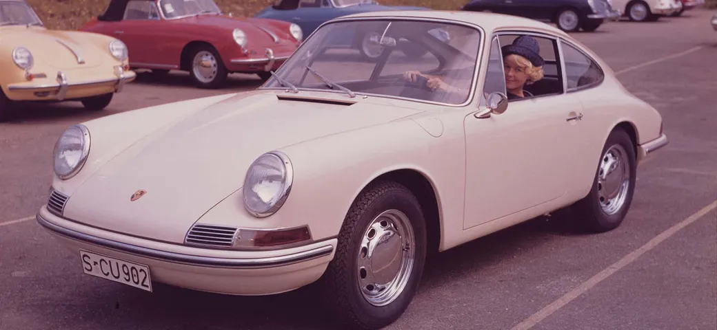 Porsche compie 70 anni: una storia di successi [Video]