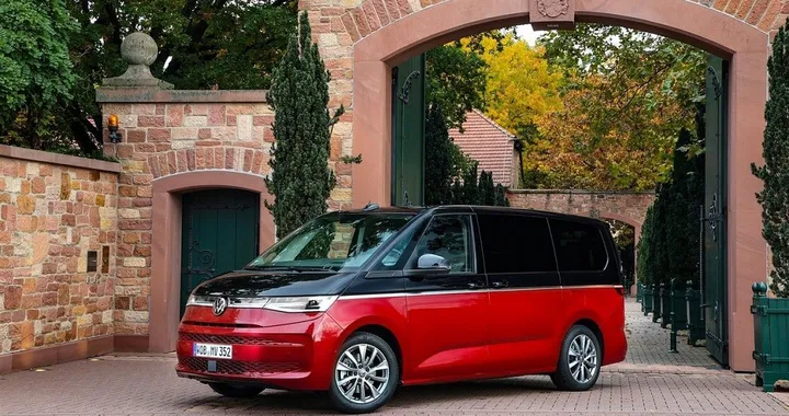 Volkswagen Multivan 2022: allestimenti, dotazioni, versione ibrida plug-in