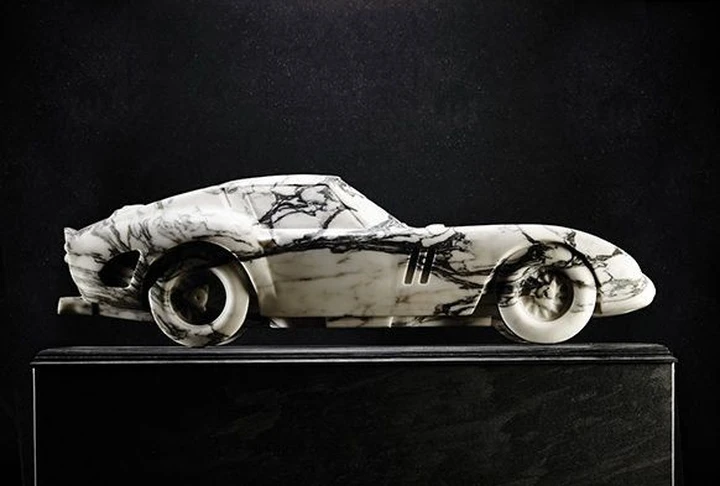 Ferrari 250 GTO: un esemplare è realizzato in marmo!