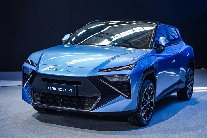 Omoda 4, il SUV nato per conquistare l'Europa: è futuristico