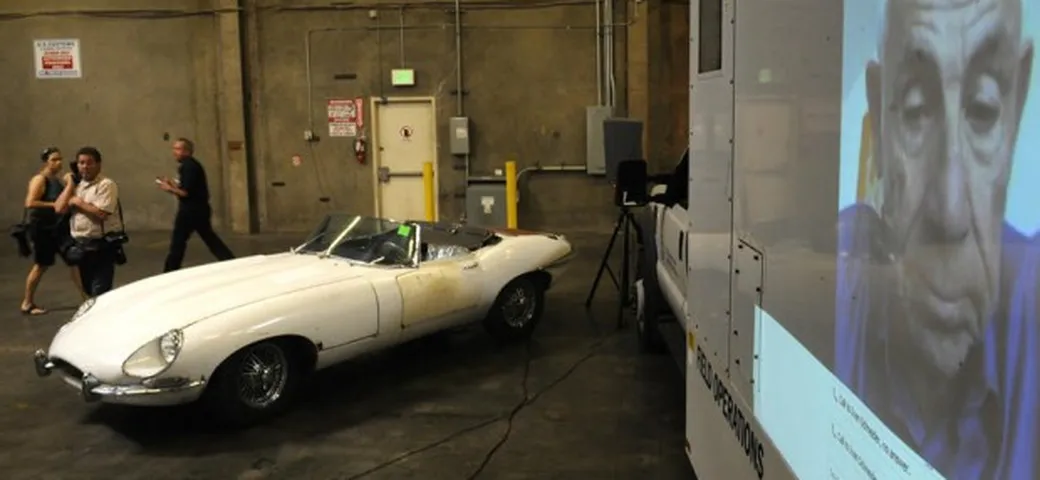Dopo 46 anni ritrova la Jaguar E-Type rubata