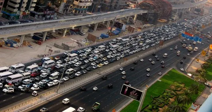 Anche a Dubai ci sono problemi di traffico