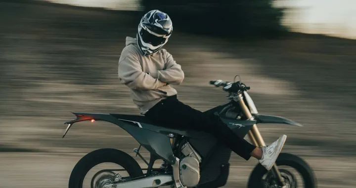 UE 2035, stop ai motori? Crescono dubbi e pressioni politiche