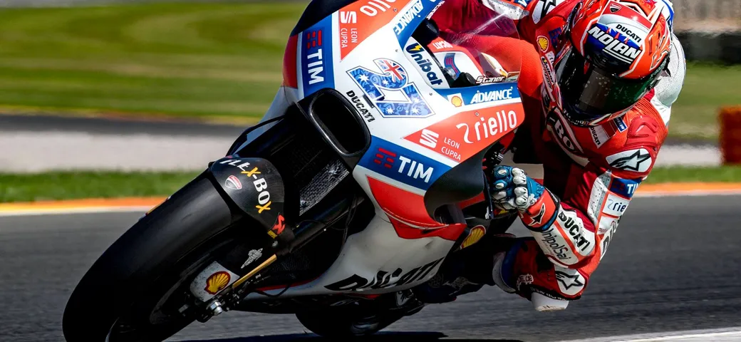 MotoGP: Ecco Casey Stoner sulla Ducati GP17 a Valencia [Foto]