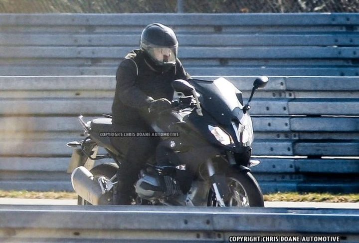 BMW: foto spia delle nuove K1600 bagger e R1200GT