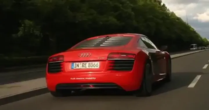 Audi R8  la supercar silenziosa
