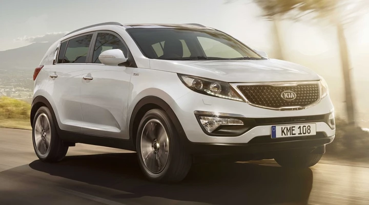 Kia Sportage New High Tech: prezzo, foto e caratteristiche