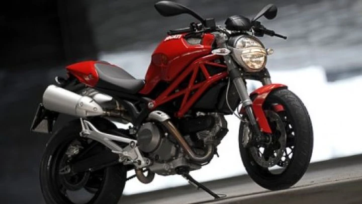 Ducati raddoppia il contributo statale alla rottamazione: nuovo Monster 696 a 6.990€
