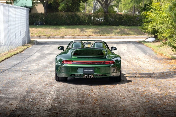 Speciale Porsche 911 Speedster vale circa 1 milione ma resta invenduta