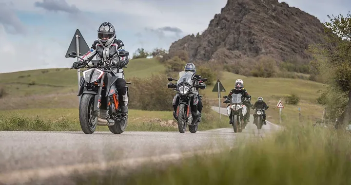 KTM partner della scuola di guida Safe Ride Experience