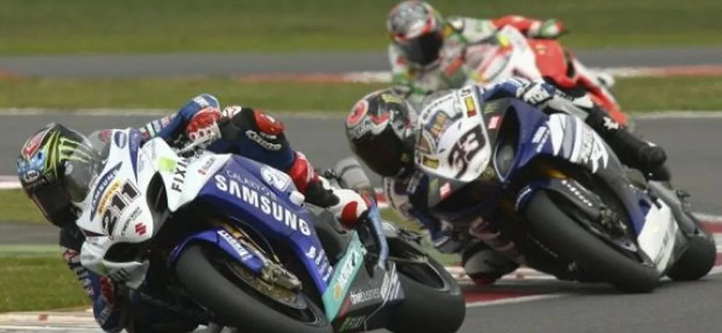 WSBK: il team Crescent Suzuki parteciperà al mondiale 2012
