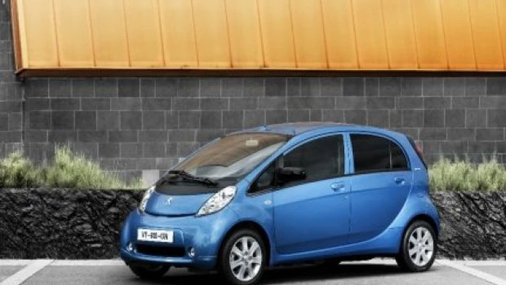 Com'è fatta l'auto elettrica Peugeot iOn