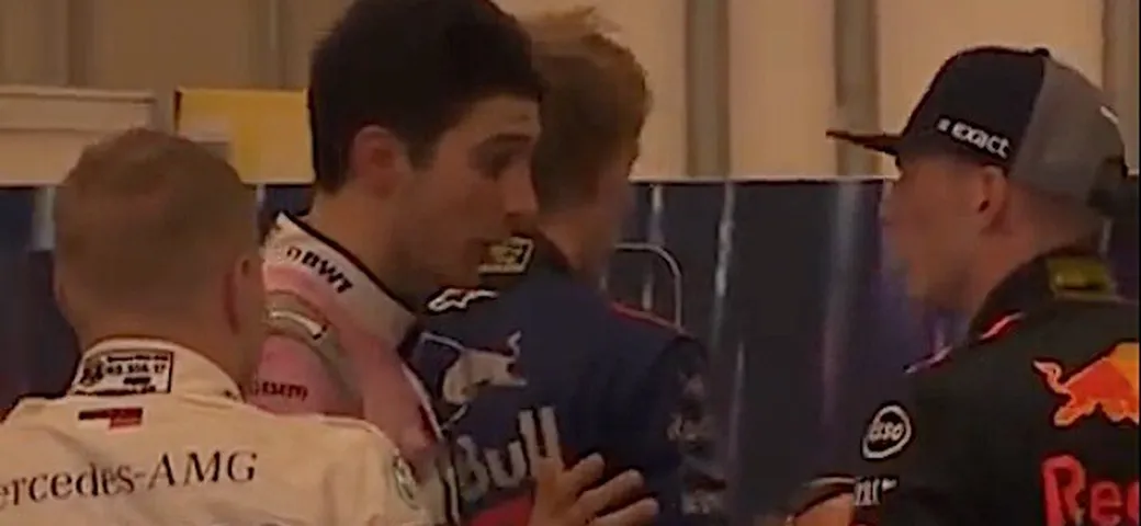 Video: Verstappen spintona Ocon dopo il GP del Brasile