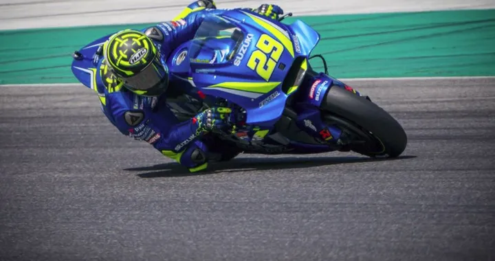 MotoGP Mugello 2018: Iannone imprendibile nel Day-1, paura per Pirro