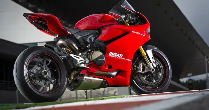Akrapovic: la voce della Ducati 1299 Panigale