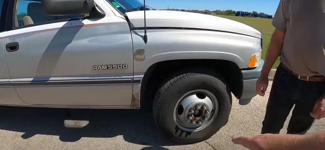 Non rinuncia al suo pick-up, neppure dopo 3 cambi di motore e 12 trasmissioni