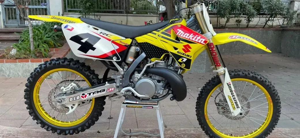 Suzuki RM250 Ricky Carmichael Edition: un tributo alla leggenda del Supercross