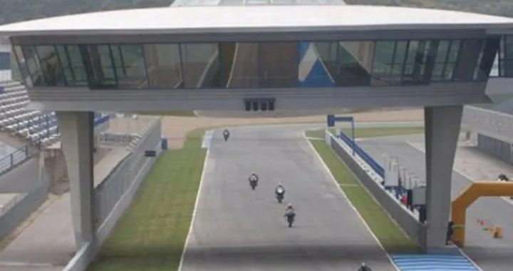Crisi autodromi, di (troppo) gigantismo e di (poco) realismo si può morire