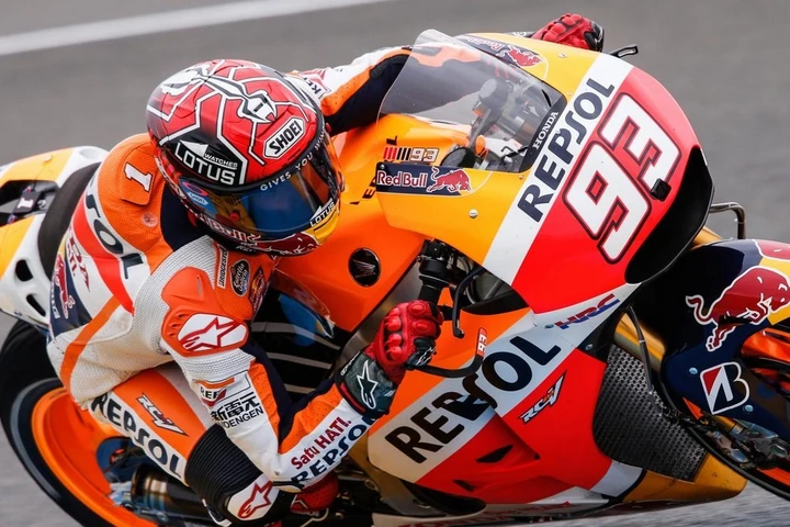 MotoGP Germania 2015: Pole strepitosa per Marquez su Lorenzo, Iannone 4°, Rossi 6° | Griglia di partenza