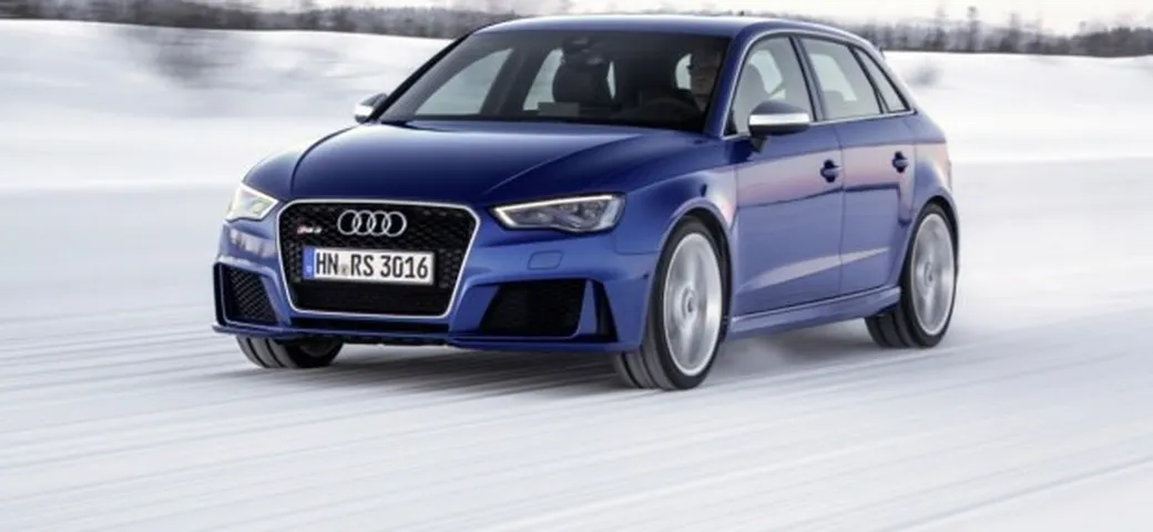 Audi RS3: nuove foto ufficiali sulla neve