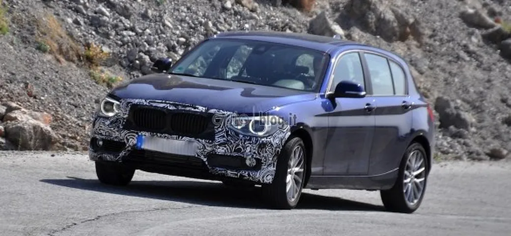 BMW Serie 1: foto spia del facelift