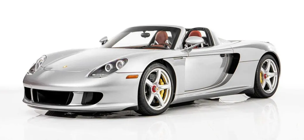 Porsche Carrera GT, questo esemplare come nuovo vale tantissimo