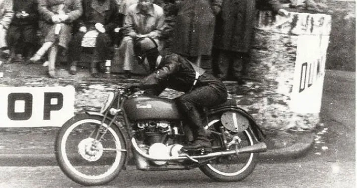 Benelli 100°: nel 1939 il trionfo al TT. E da lontano si udiva il tuono del cannone