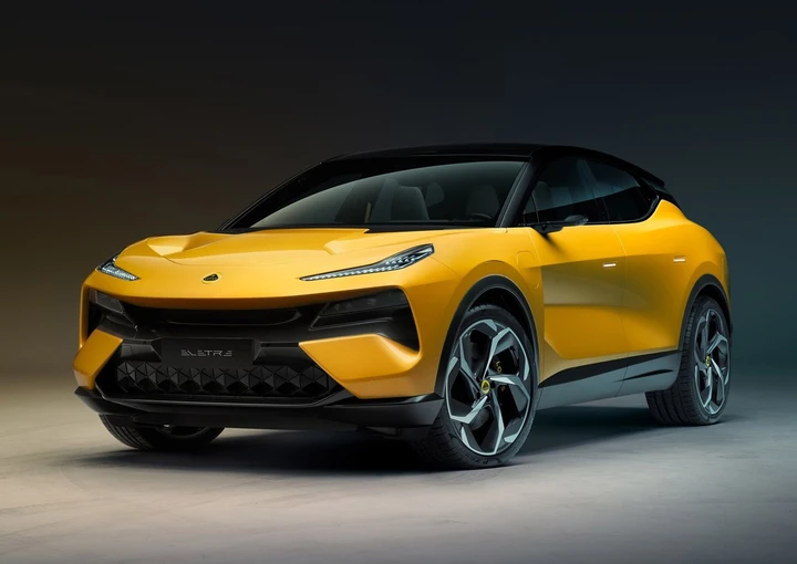 Lotus Eletre: dimensioni, motore elettrico, interni, uscita