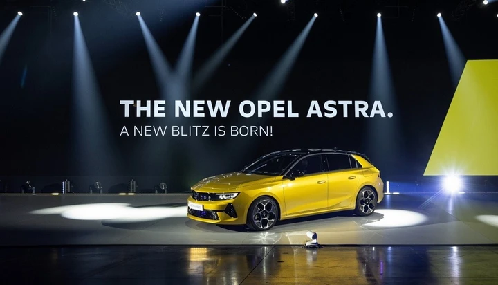 Opel Astra: la sesta generazione è anche ibrida plug-in, ecco caratteristiche e tecnologie