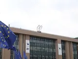 Emissioni CO2, l'UE introduce maggiore flessibilità fino al 2027