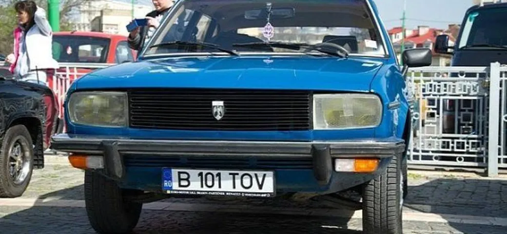 Dacia: immagini ed informazioni sulla 2000 di Ceausescu