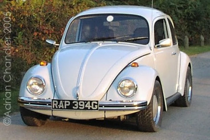 Con il terzo Beetle VW torna al motore posteriore ?