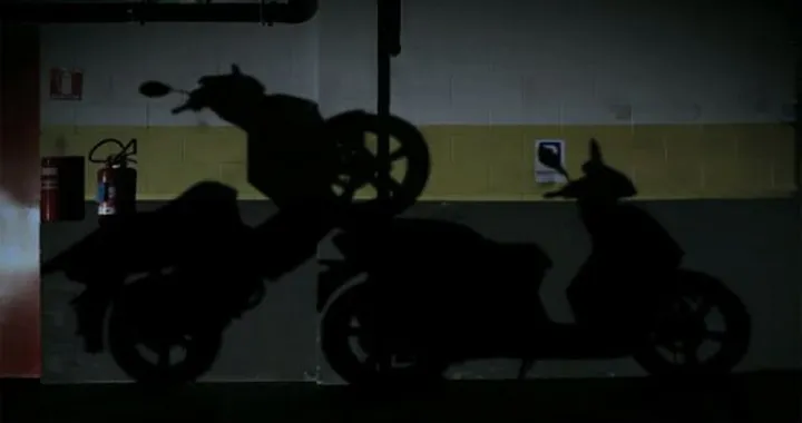 XXXò, nuovo spot tv Garelli sullo scooter Xò 50