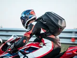 Givi presenta la collezione 2021: dalle borse da off-road alle valigie estensibili, passando per caschi e luci di cortesia