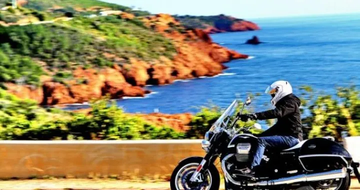 Moto Guzzi California 1400 Touring - Il test di Motoblog
