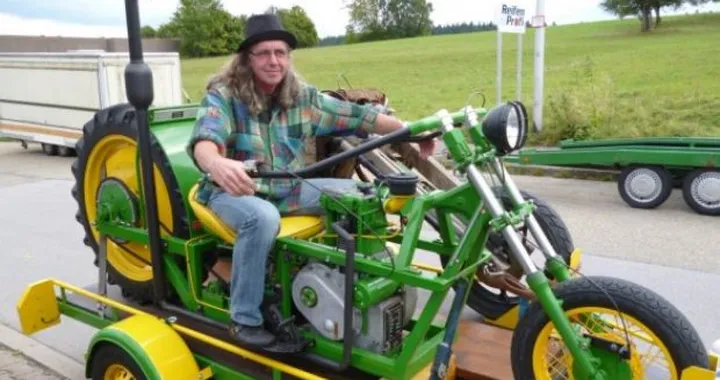 Foto del giorno: Chopper John Deere