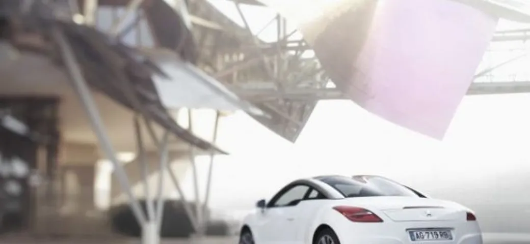 Peugeot: debutta il WiFi in auto